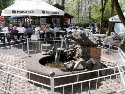 照片: Am Drachenbrunnen